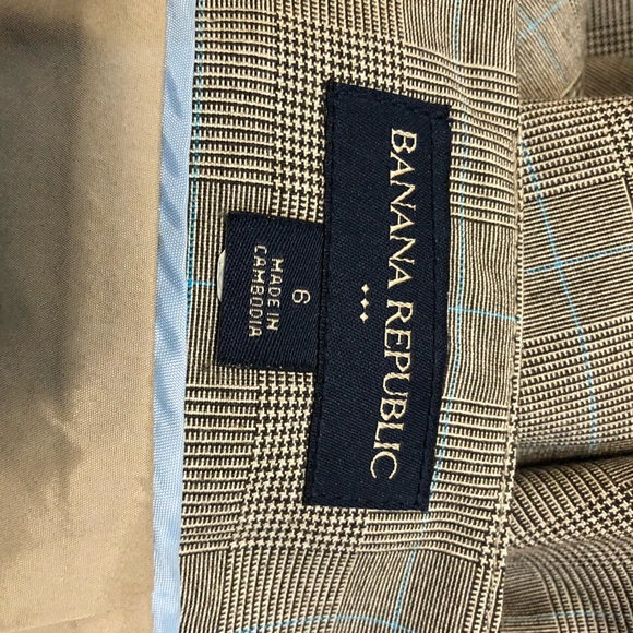 Banana Republic plaid pencil skirt w/pockets! - Picture 5 of 7